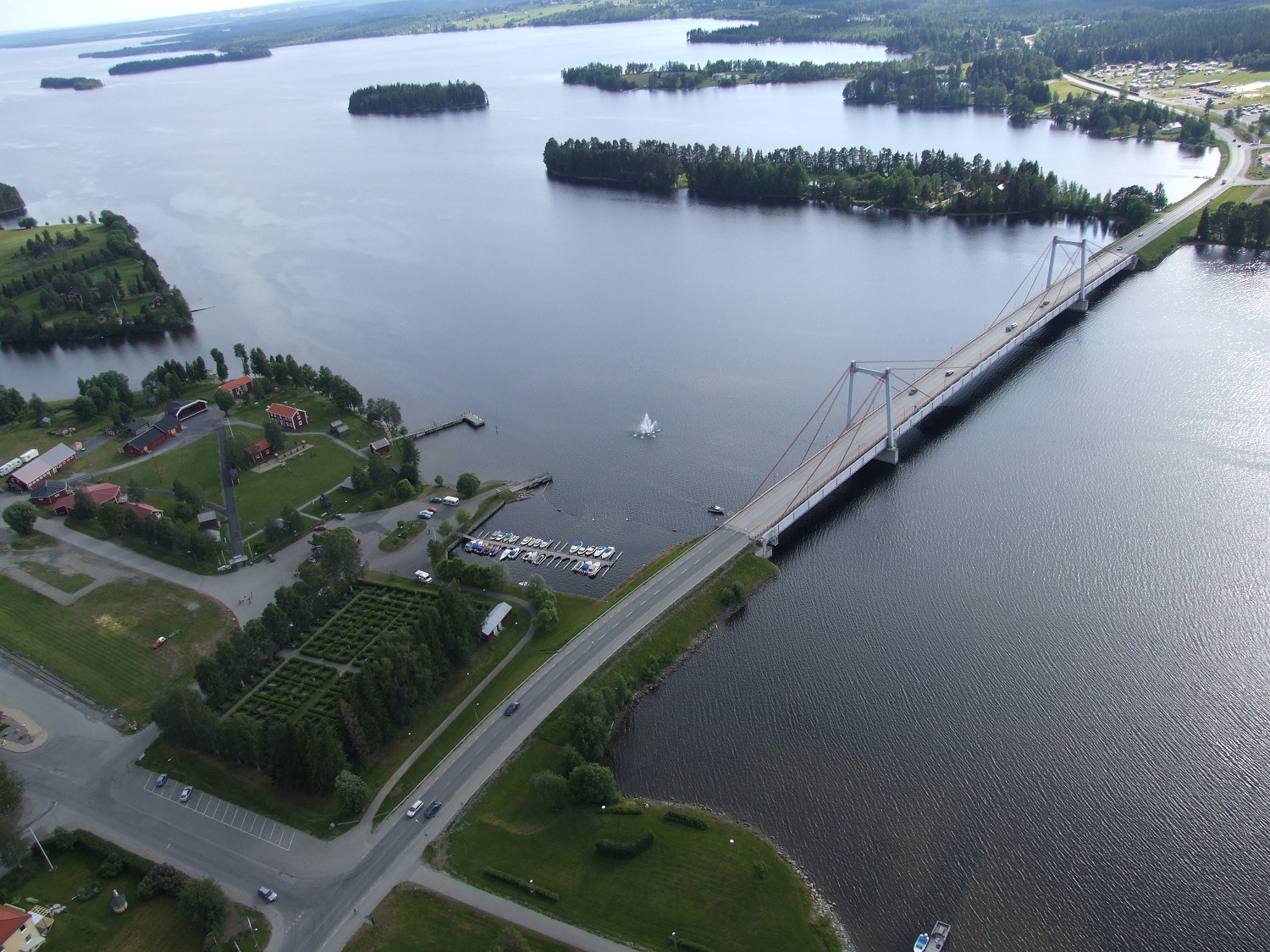 Flygfoto &ouml;ver Str&ouml;msund