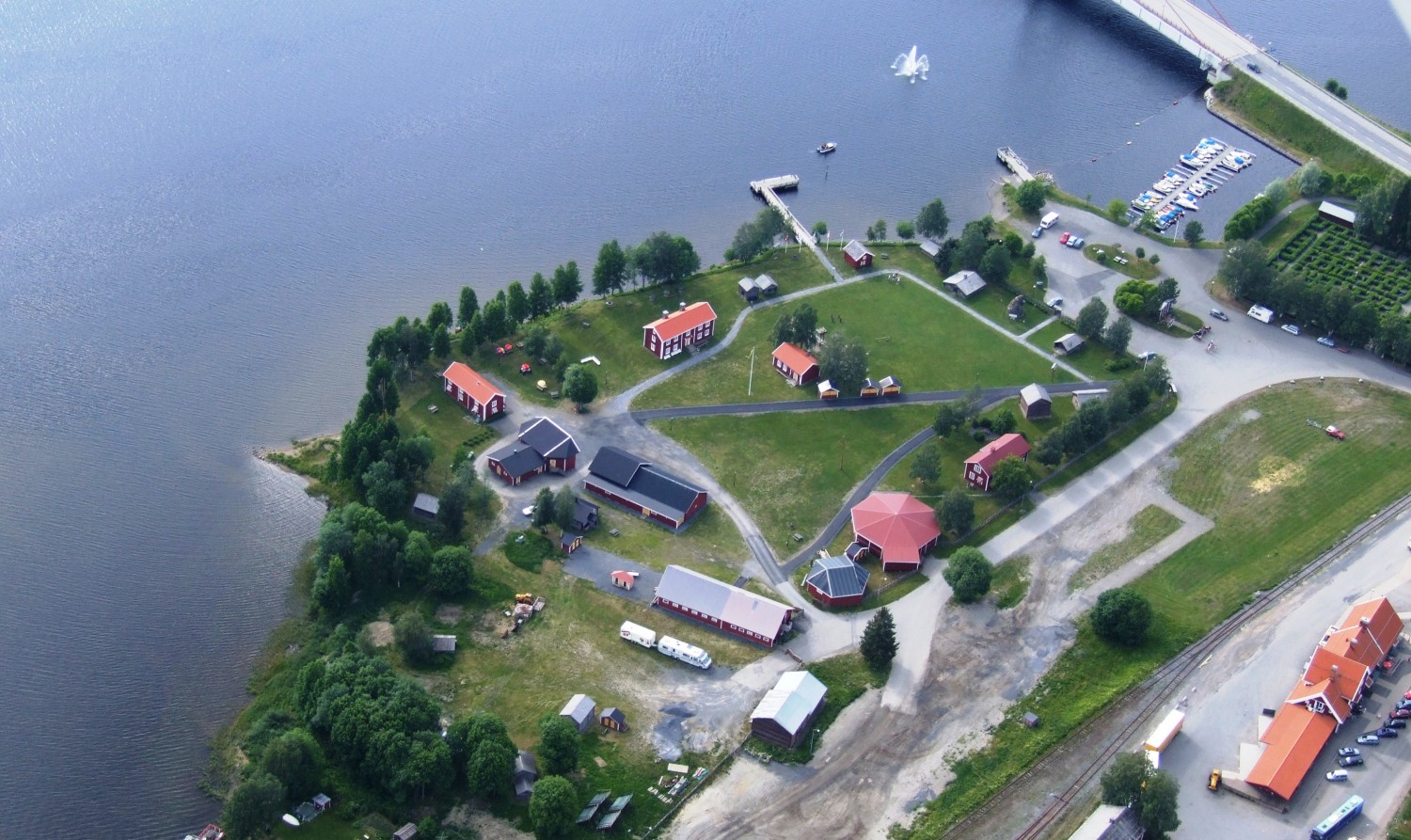 Flygfoto &ouml;ver Str&ouml;msund